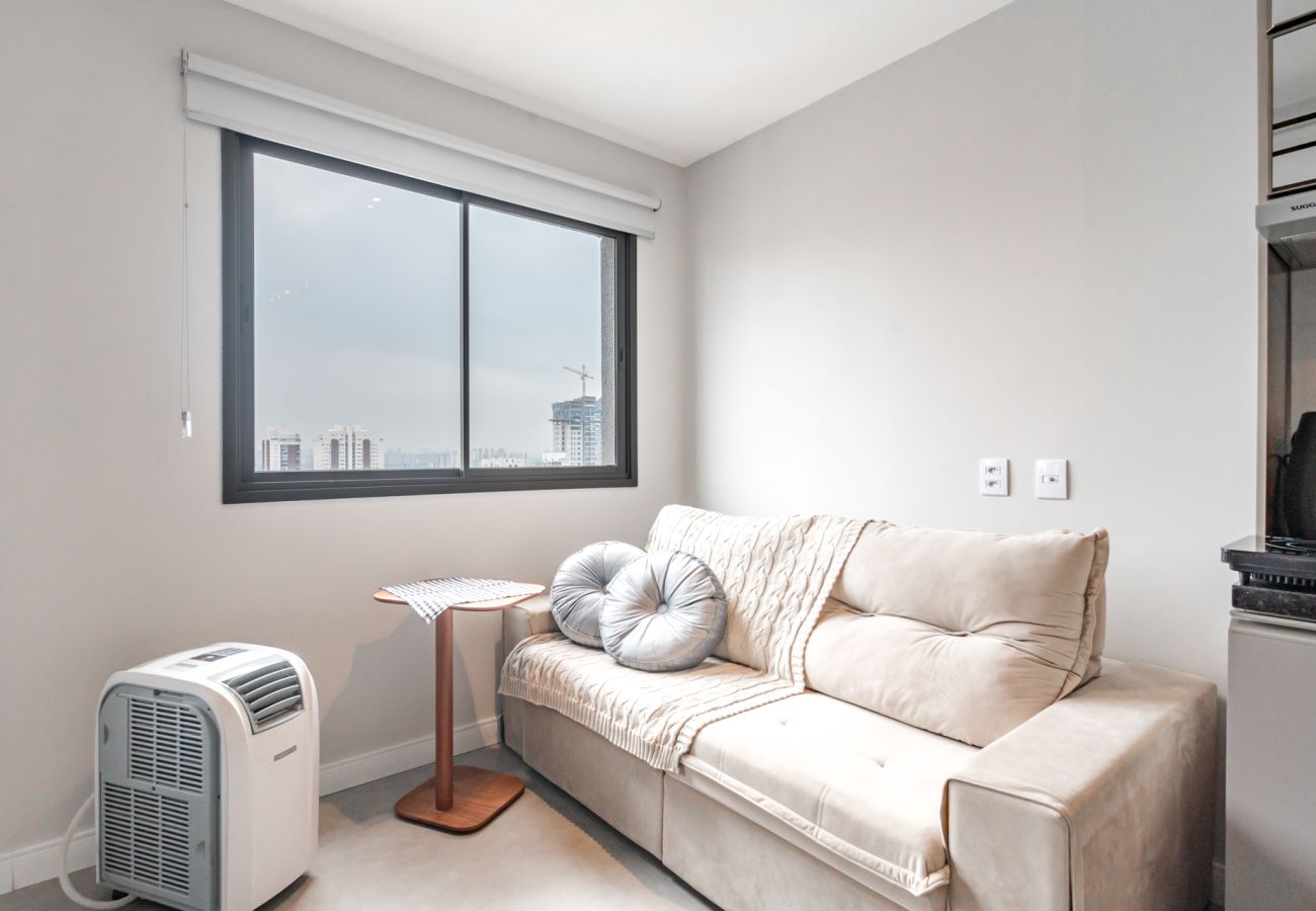 Apartment in São Paulo - Apto com WiFi ao lado da Av. Brigadeiro Faria Lima