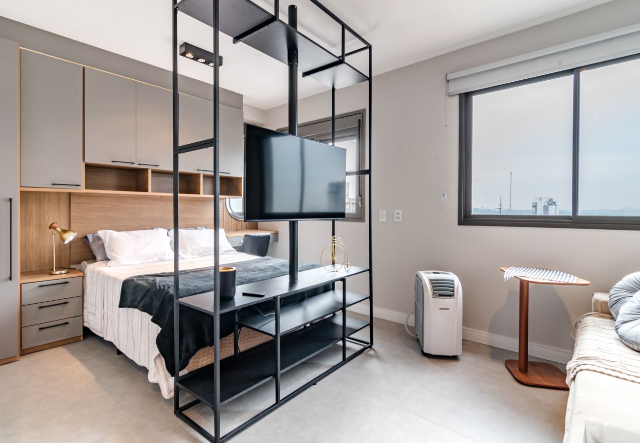 Apartment in São Paulo - Apto com WiFi ao lado da Av. Brigadeiro Faria Lima