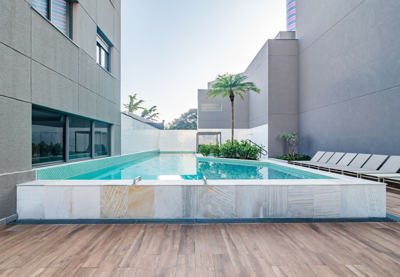 Apartment in São Paulo - Apto com WiFi ao lado da Av. Brigadeiro Faria Lima